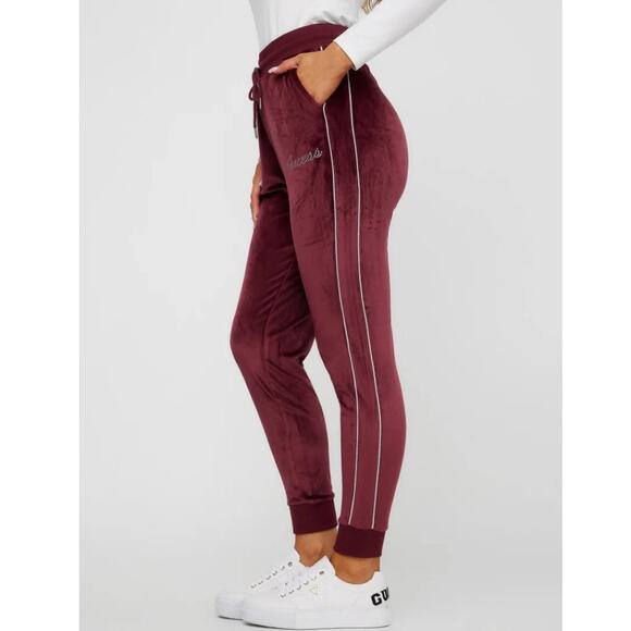 Guess Deck Velour Woman Jogger Black Size XL NWT $49 - Picture 2 of 11